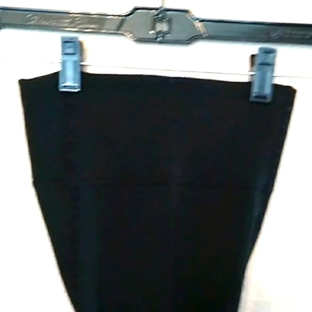 Warner's  Womans (L/XL) Black Leggings